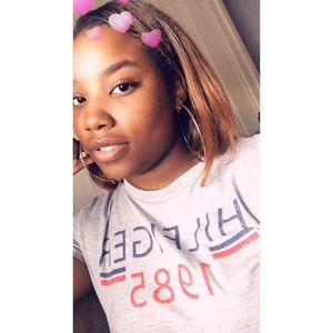 Meet your Posher, Dyneisha